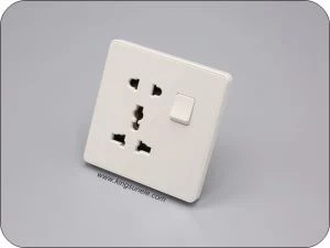 5 Pin vtičnica s stikalom